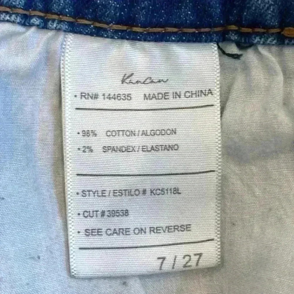 Kancan distressed high rise button up front jeans in size 7 / 27 - Picture 5 of 6